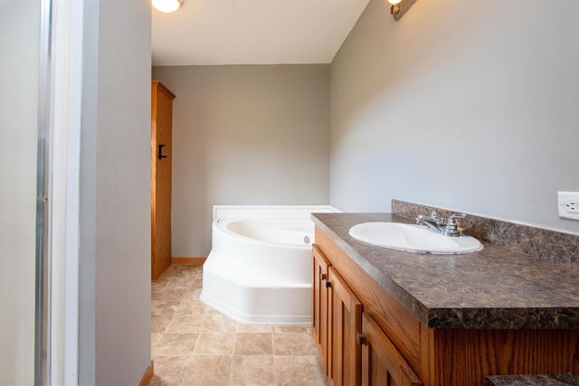 16 Deer Creek Lane, St. Johnsbury, VT 05819