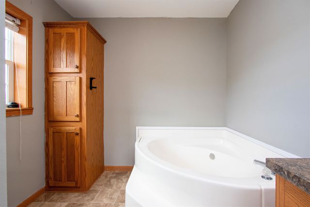 16 Deer Creek Lane, St. Johnsbury, VT 05819