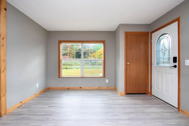 16 Deer Creek Lane, St. Johnsbury, VT 05819