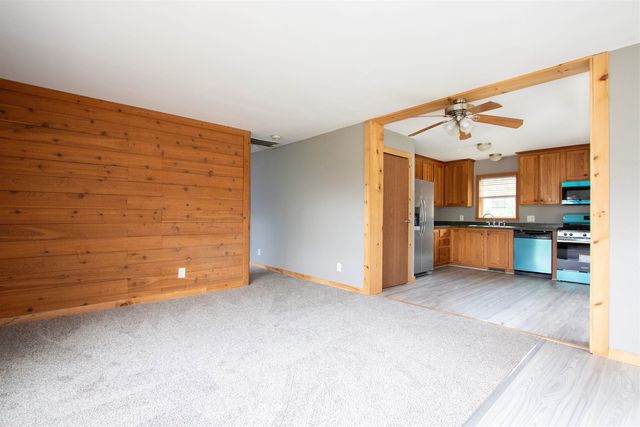 16 Deer Creek Lane, St. Johnsbury, VT 05819