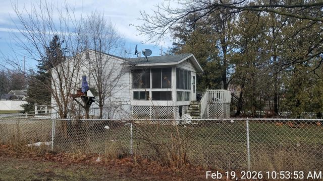 206 Williamette Avenue, Alma, MI 48801