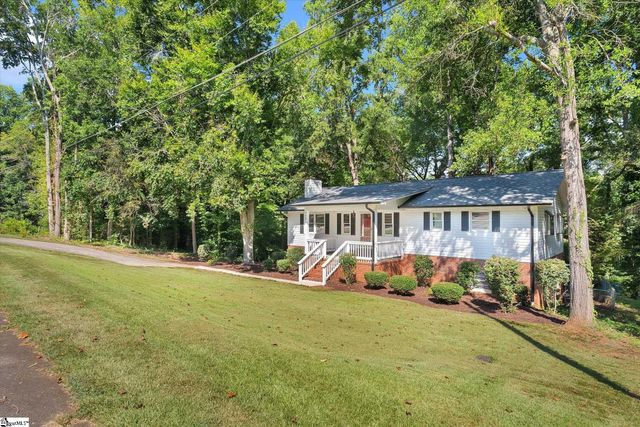 104 Ridgewood Street, Easley, SC 29642