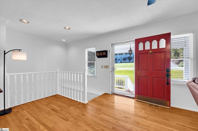 104 Ridgewood Street, Easley, SC 29642