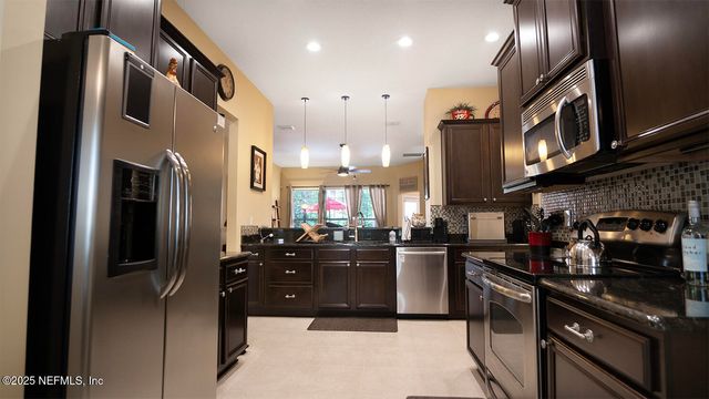 6532 HUNTSCOTT Place, Jacksonville, FL 32258