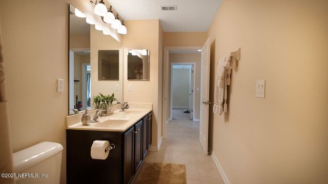 6532 HUNTSCOTT Place, Jacksonville, FL 32258