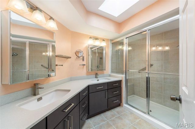 4540 Laclede Avenue 303, St Louis, MO 63108