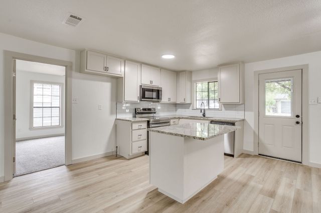 703 Odell Street, Cleburne, TX 76033