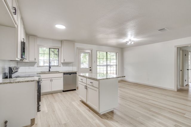 703 Odell Street, Cleburne, TX 76033