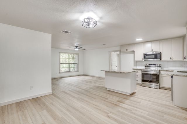 703 Odell Street, Cleburne, TX 76033