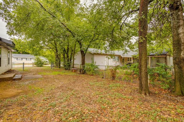 703 Odell Street, Cleburne, TX 76033