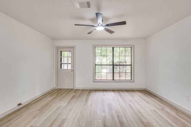 703 Odell Street, Cleburne, TX 76033