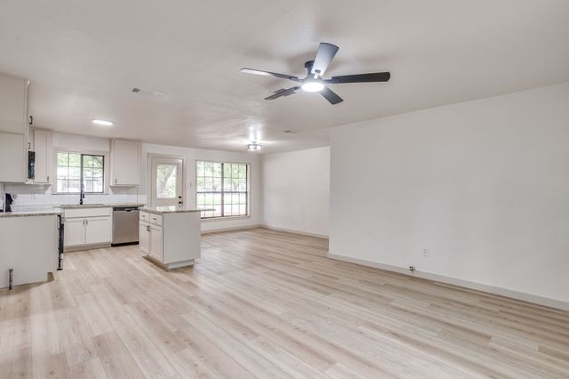 703 Odell Street, Cleburne, TX 76033