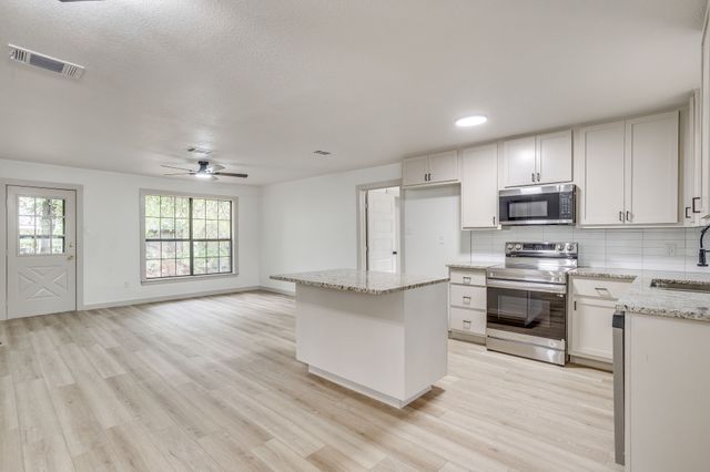 703 Odell Street, Cleburne, TX 76033