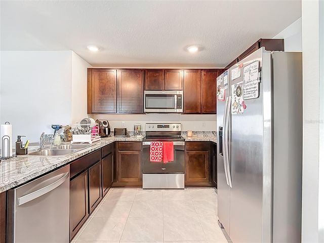 37501 SHARKS EYE LANE, Zephyrhills, FL 33541