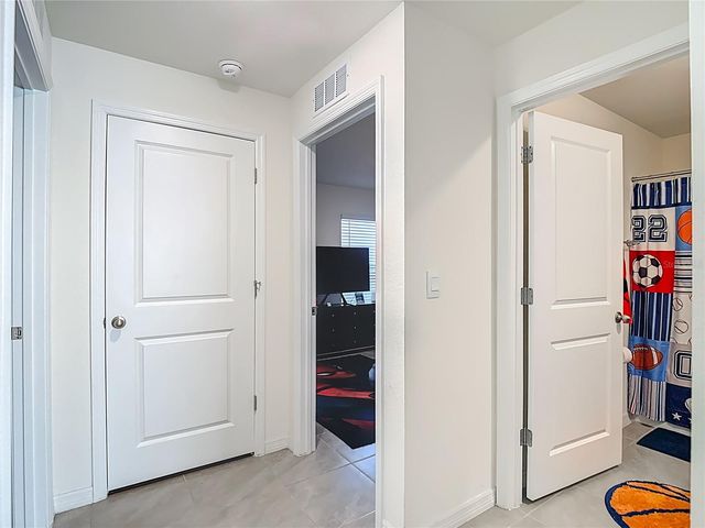 37501 SHARKS EYE LANE, Zephyrhills, FL 33541