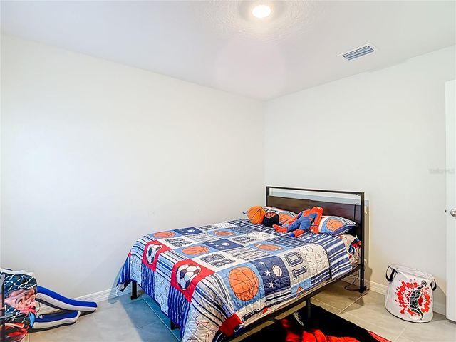 37501 SHARKS EYE LANE, Zephyrhills, FL 33541