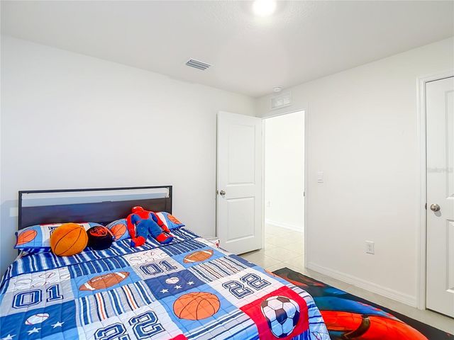 37501 SHARKS EYE LANE, Zephyrhills, FL 33541