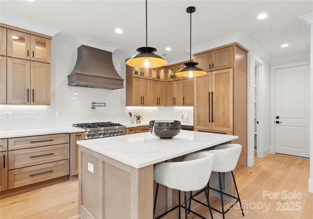 1641 Longfellow Street, Charlotte, NC 28205