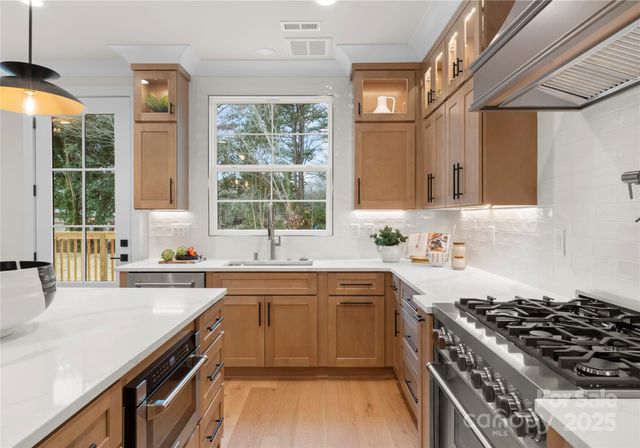 1641 Longfellow Street, Charlotte, NC 28205