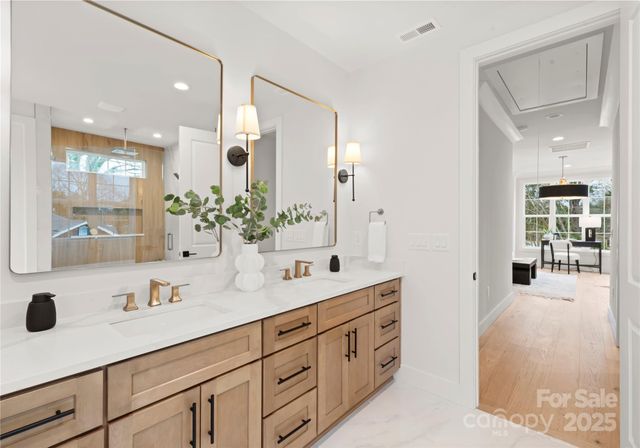 1641 Longfellow Street, Charlotte, NC 28205