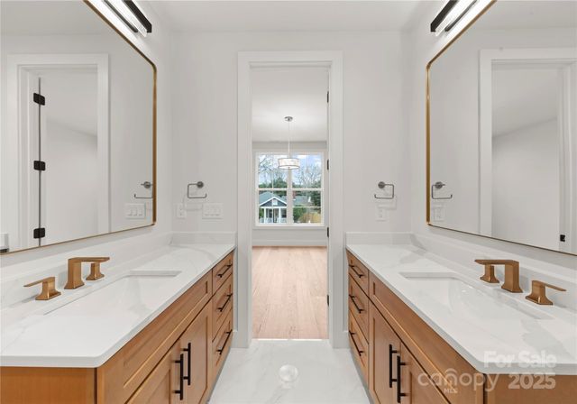 1641 Longfellow Street, Charlotte, NC 28205