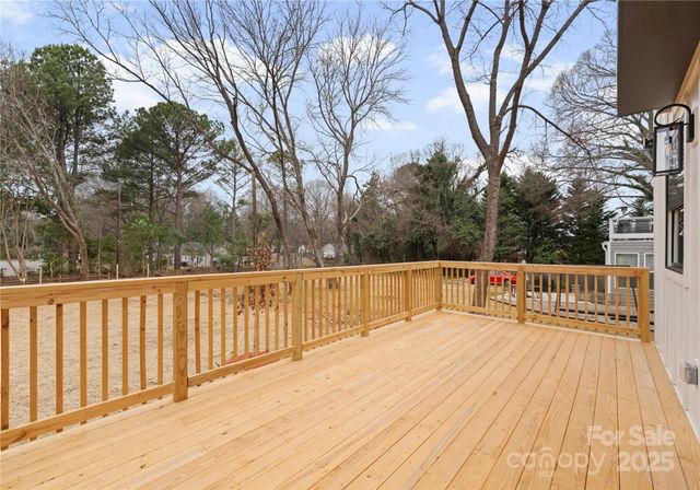 1641 Longfellow Street, Charlotte, NC 28205