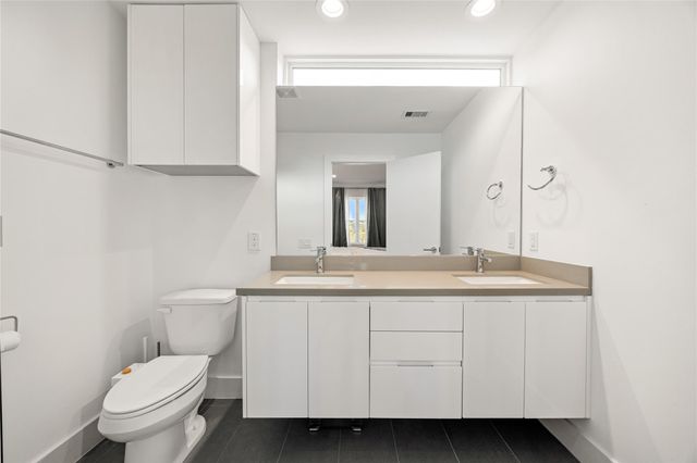 2819 Decker Place, Houston, TX 77003