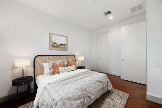 2819 Decker Place, Houston, TX 77003