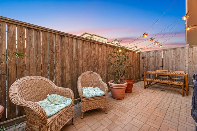 2819 Decker Place, Houston, TX 77003