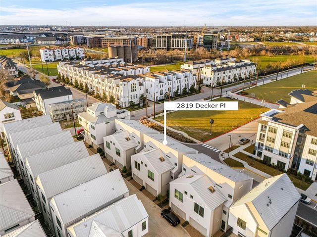 2819 Decker Place, Houston, TX 77003