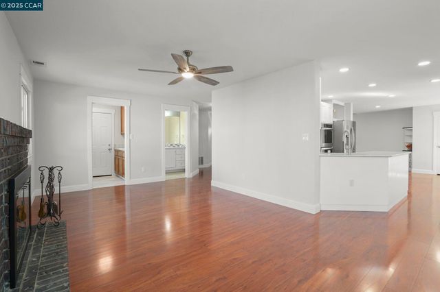 1541 Larkspur Ct, Oakley, CA 94561