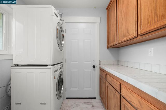1541 Larkspur Ct, Oakley, CA 94561