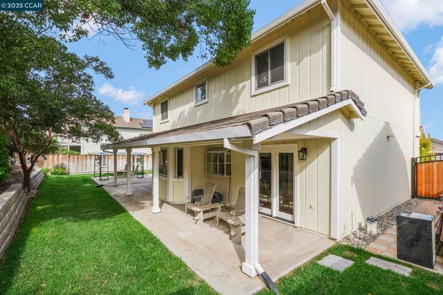 1541 Larkspur Ct, Oakley, CA 94561