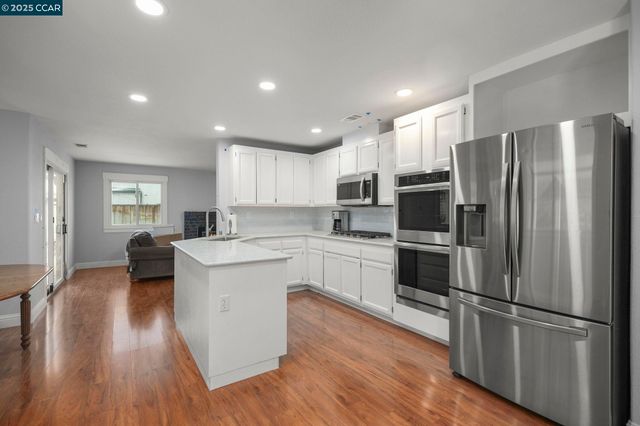1541 Larkspur Ct, Oakley, CA 94561
