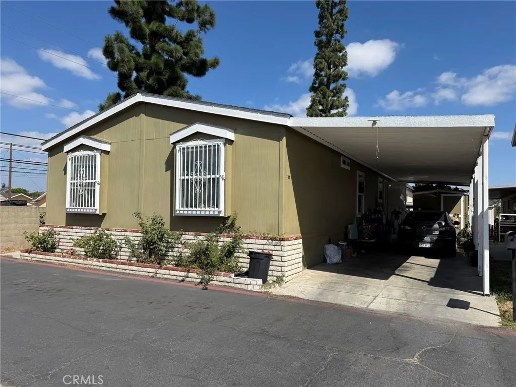 16600 Orange 25, Paramount, CA 90723