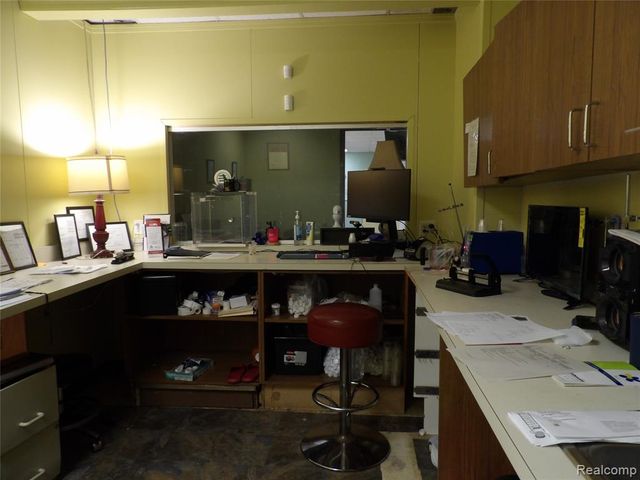 XXXXX Undisclosed, Detroit, MI 48206