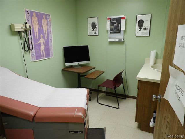 XXXXX Undisclosed, Detroit, MI 48206