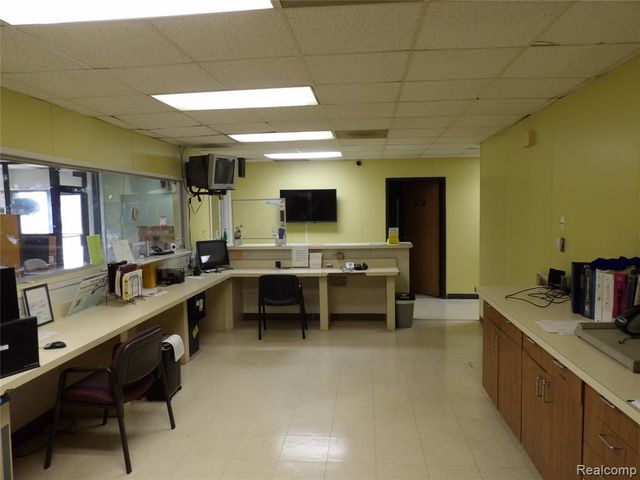 XXXXX Undisclosed, Detroit, MI 48206