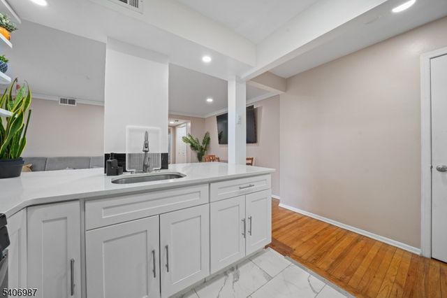 1300 Rock Ave APT F1, North Plainfield Boro, NJ 07060