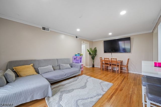 1300 Rock Ave APT F1, North Plainfield Boro, NJ 07060