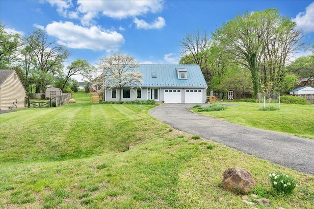 4236 Norwood ST, Roanoke, VA 24018