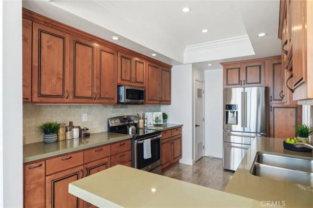 727 Esplanade 306, Redondo Beach, CA 90277