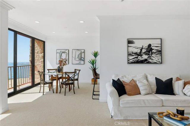 727 Esplanade 306, Redondo Beach, CA 90277