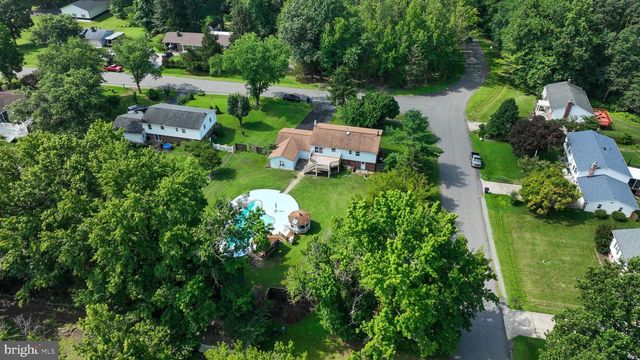 37420 HANDEL DR, Charlotte Hall, MD 20622