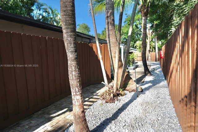 112 SW 20th Ave 1-2, Fort Lauderdale, FL 33312