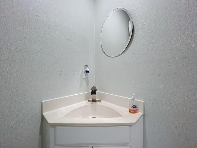 1040 WAVERLY DRIVE, Longwood, FL 32750
