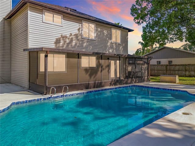 1040 WAVERLY DRIVE, Longwood, FL 32750