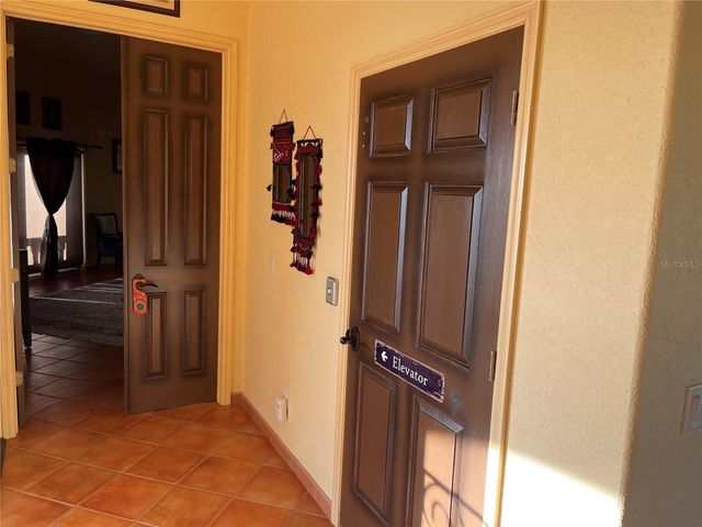 9017 BAYWOOD PARK DRIVE, Seminole, FL 33777