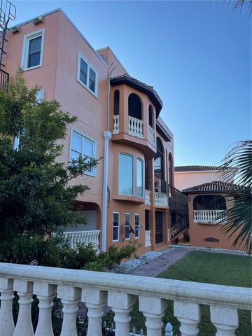 9017 BAYWOOD PARK DRIVE, Seminole, FL 33777