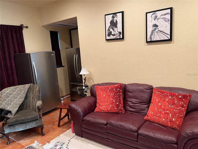 9017 BAYWOOD PARK DRIVE, Seminole, FL 33777